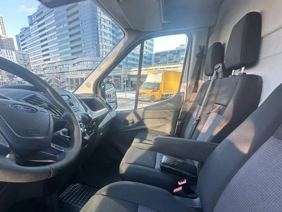 /images/pages/catalog/Ford Transit L2H2/Ford_Transit_L2H2_4.jpg